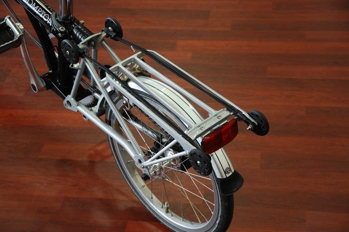 ブロンプトン専用リアキャリア | 折りたたみ自転車・ミニベロ専門店