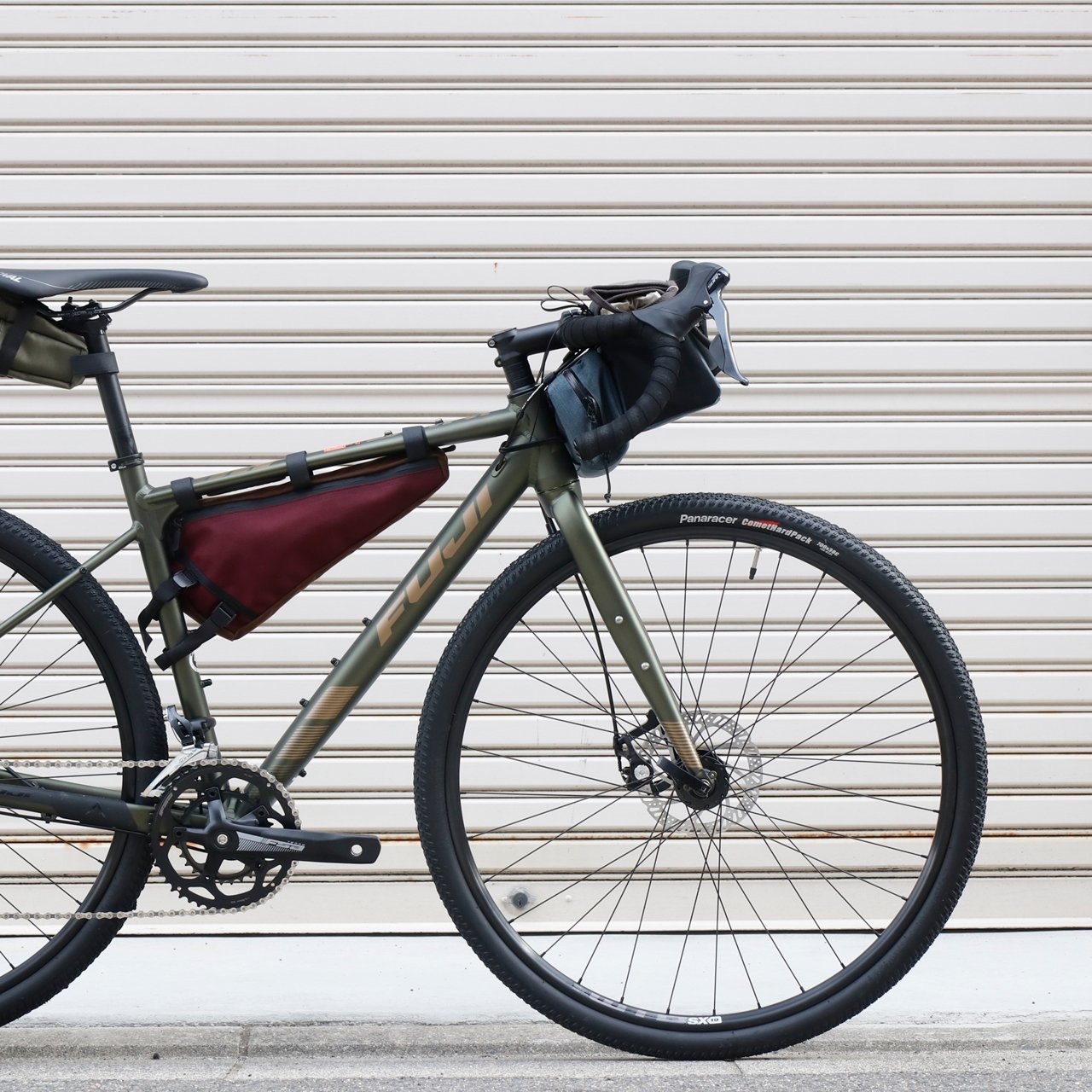 BLOG バランスの良さと拡張性が魅力のグラベルロード【 FUJI / フジ
