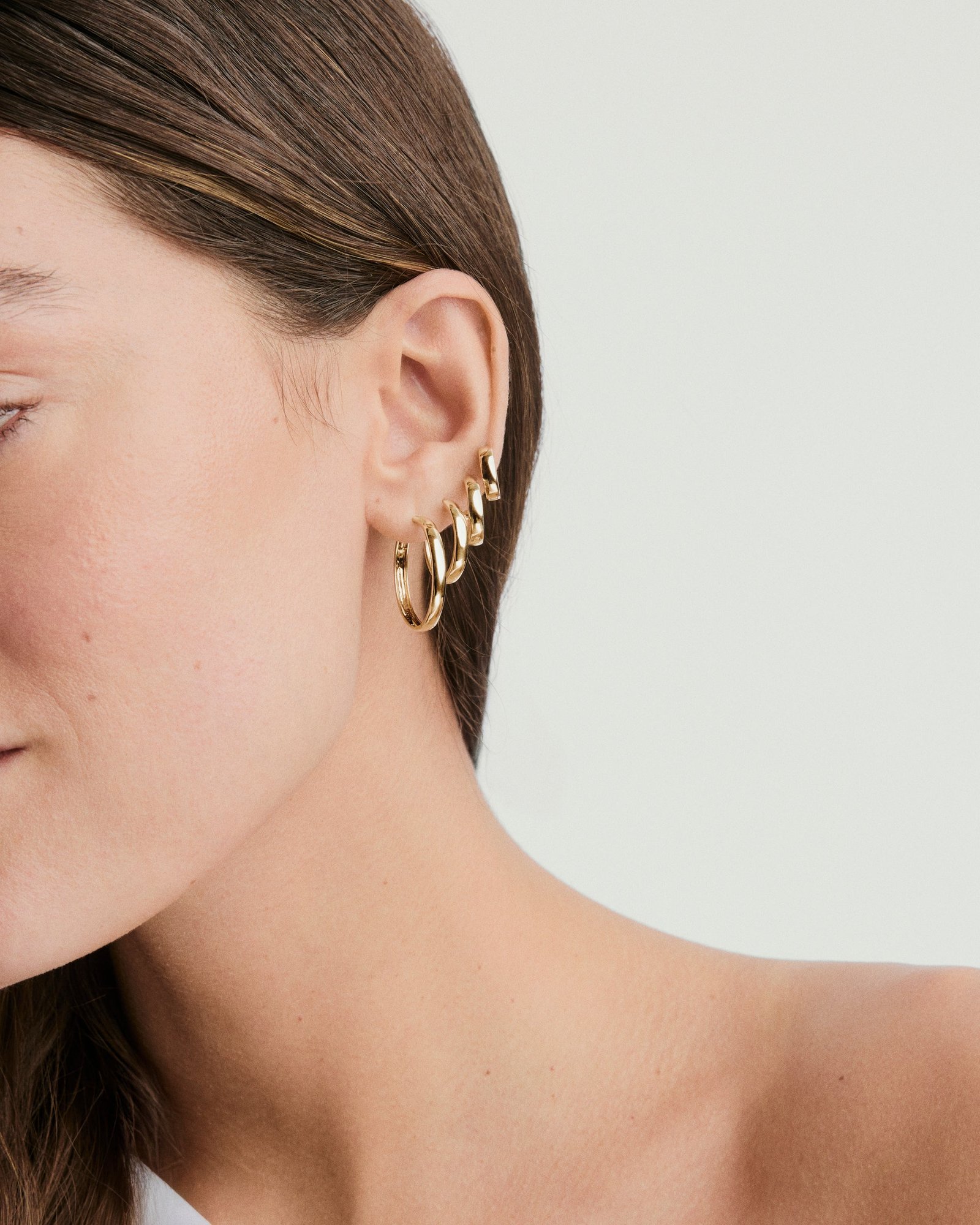 Bold Large Hoops in 14k Gold - Jewelry | Mejuri