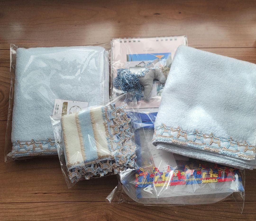 近沢レース　福袋　フェイスタオル二枚　ダーラナホースのみ無し 近沢レース】福袋2026が可愛い！12/3(水)10:00〜予約開始だそうです