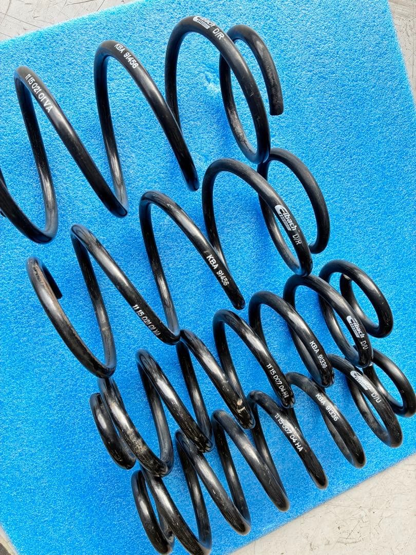 パサート ヴァリアント B8 アイバッハ ダウンサス パサートヴァリアントのアイバッハ ダウンサス・Eibach・ローダウン