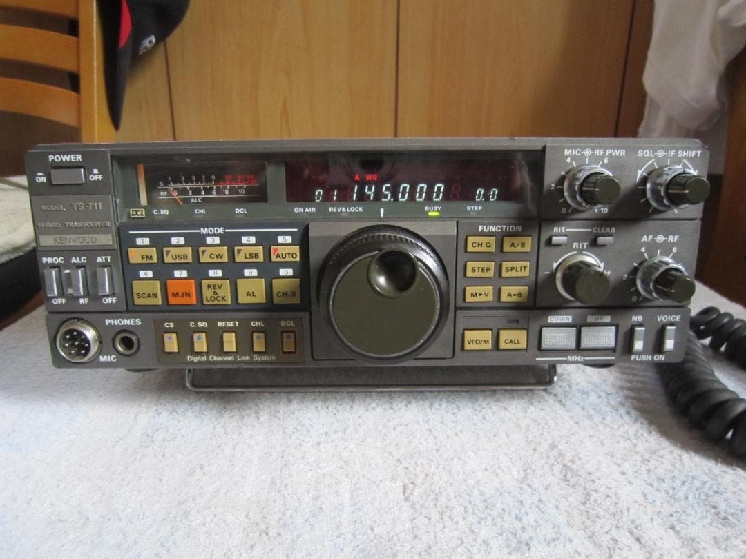 KENWOOD 144MHz トランシーバー TS-711D 25w機　現完動品 ケンウッド KENWOOD TS-711 144MHz オールモード トランシーバー 本体