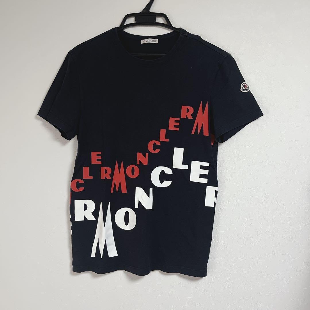 MONCLER モンクレール ロゴプリント Tシャツ ネイビー MONCLER（モンクレール） 【カラー限定特価】MONCLER 半袖Tシャツ