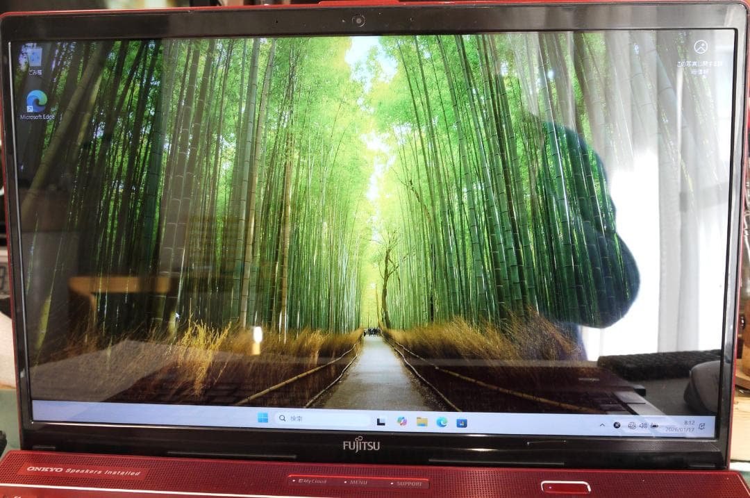 ノートパソコン　富士通AH53/C2 FMV LIFEBOOK AH53/C2 FMVA53C2R [ガーネットレッド]の製品画像 - 価格.com